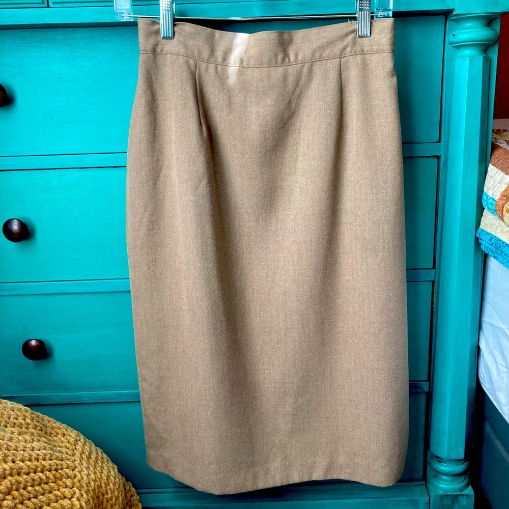 Vintage Tan Skirt EUC Small